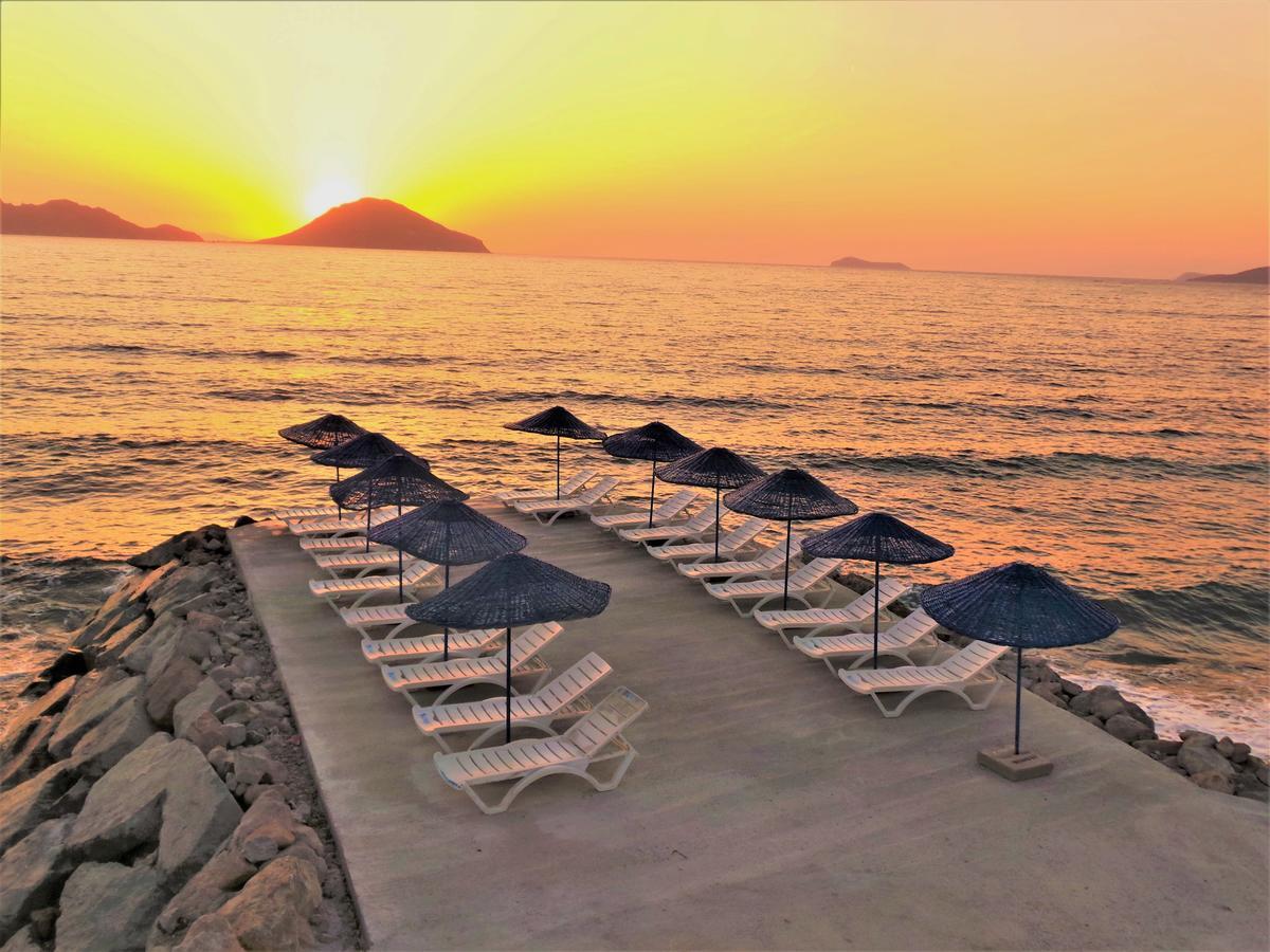 Вилла Sunset Mavi Тургутрейс Экстерьер фото