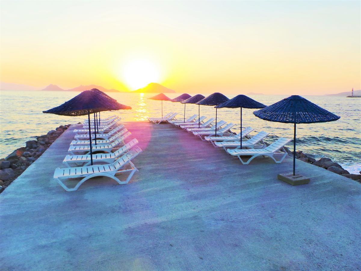 Вилла Sunset Mavi Тургутрейс Экстерьер фото